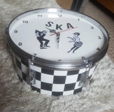 ska 2 tone design drum clock